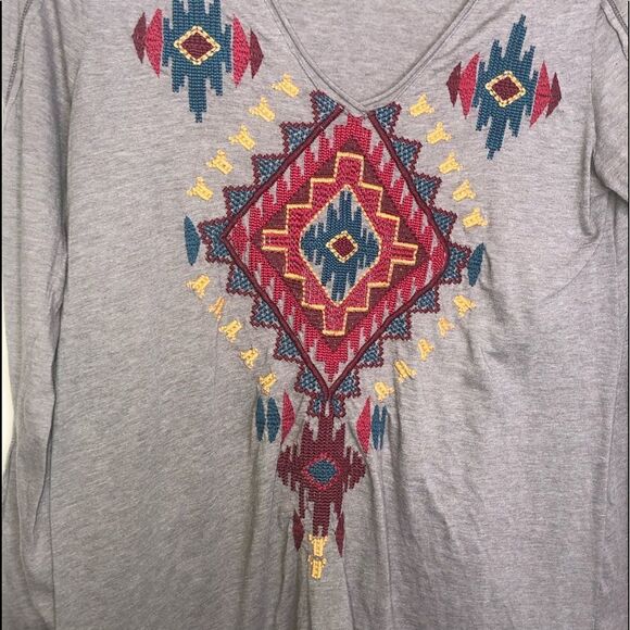 Johny Was of Los Angeles Gray Tunic with Aztec Design - Picture 2 of 6